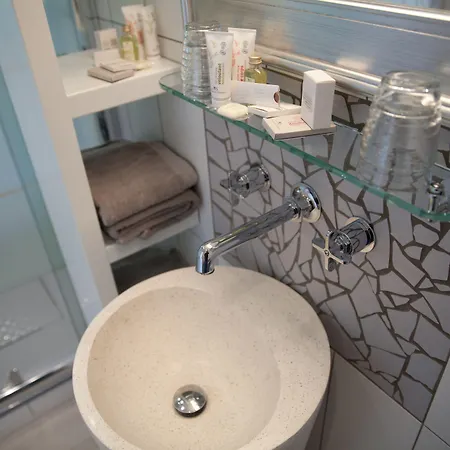 Ξενοδοχείο The Originals Le Cise Restaurant Et