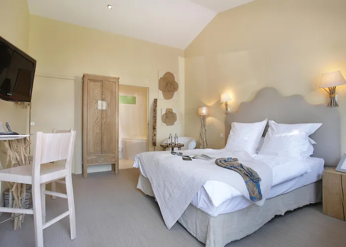 The Originals Le Cise Restaurant Et 3* Ault