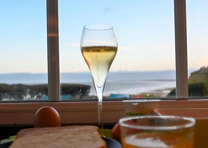 The Originals Le Cise Restaurant Et Ault