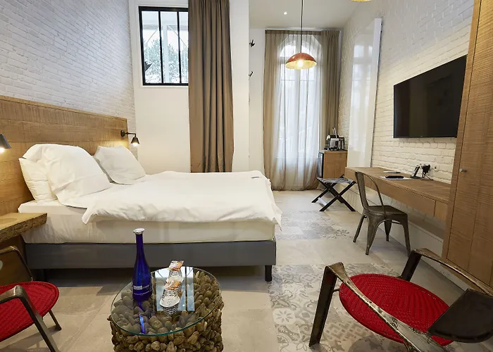 Hotel The Originals Le Cise Restaurant Et 3*