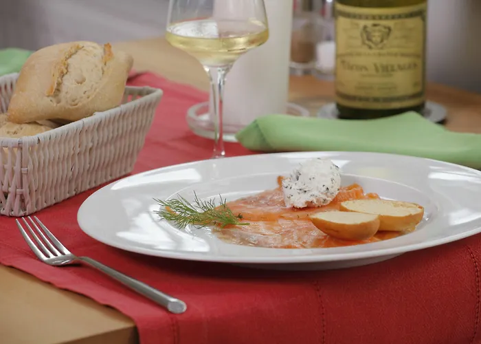 The Originals Le Cise Restaurant Et Hotel 3*