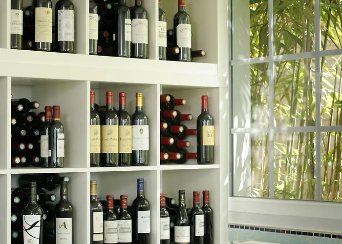 Hotel The Originals Le Cise Restaurant Et 3*