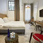 Hotel The Originals Le Cise Restaurant Et 3*
