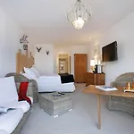 Hotel The Originals Le Cise Restaurant Et 3*