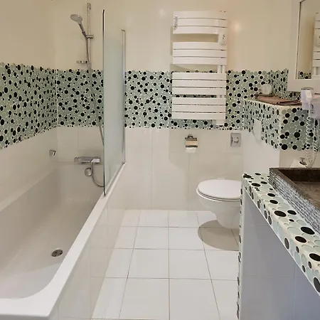 The Originals Le Cise Restaurant Et 3* Ault