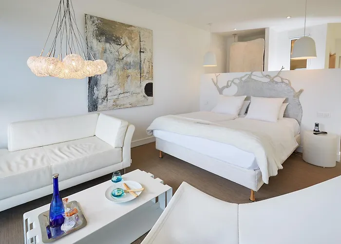 Hotel The Originals Le Cise Restaurant Et 3*