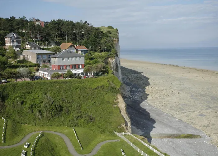 מלון The Originals Le Cise Restaurant Et