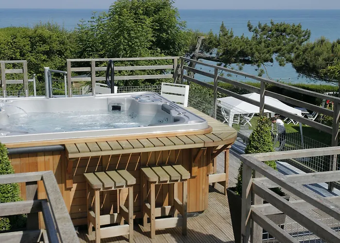 Hotel The Originals Le Cise Restaurant Et Ault